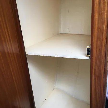 Apartment Voilier De 9m 4 Couchages
